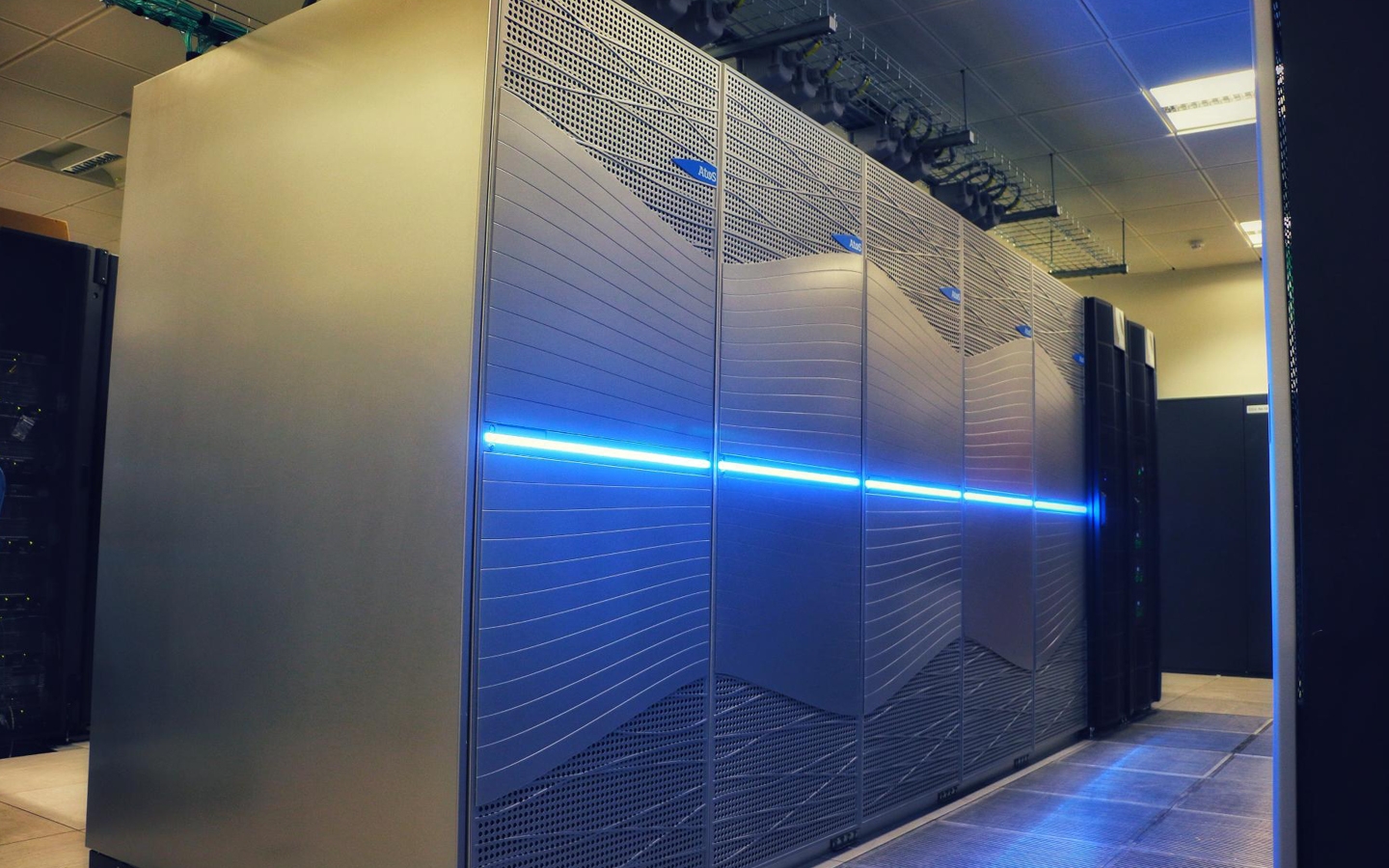 Supercomputer sustainability: a balance between performance and energy efficiency