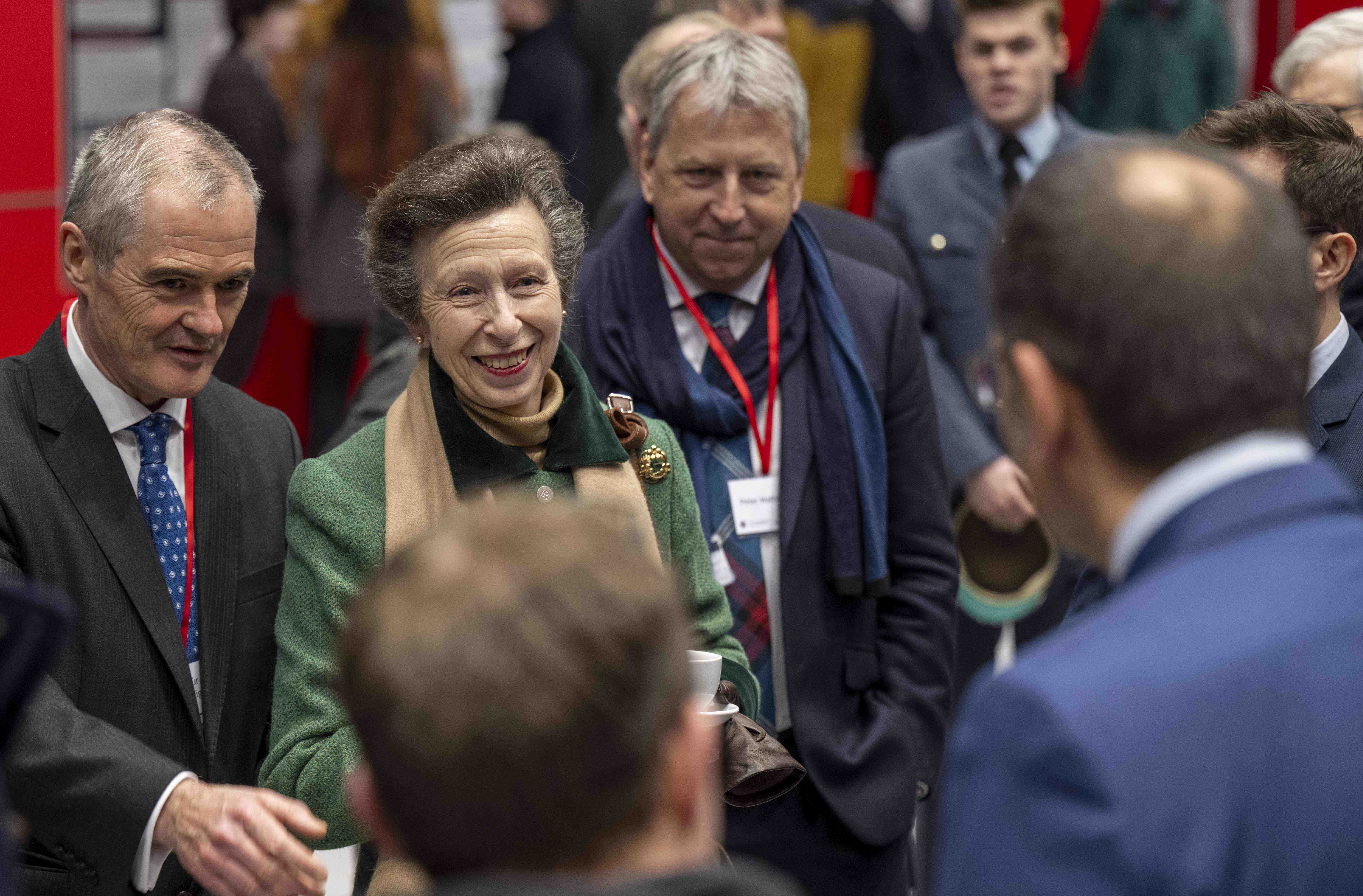 Royal visit marks bid to develop world's largest tidal turbine blades