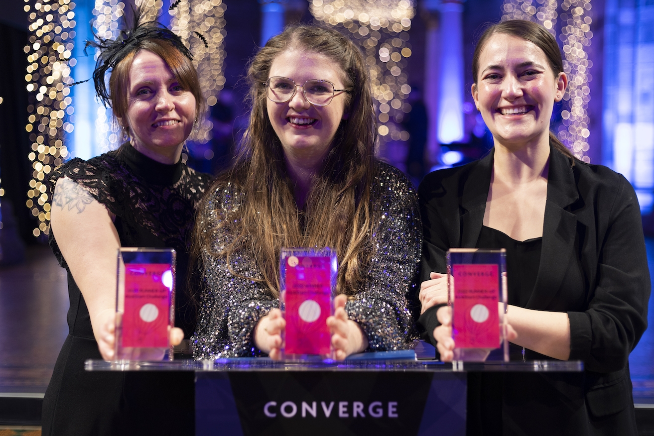 Jessica Birt (centre) of Concinnity Genetics at last year's awards