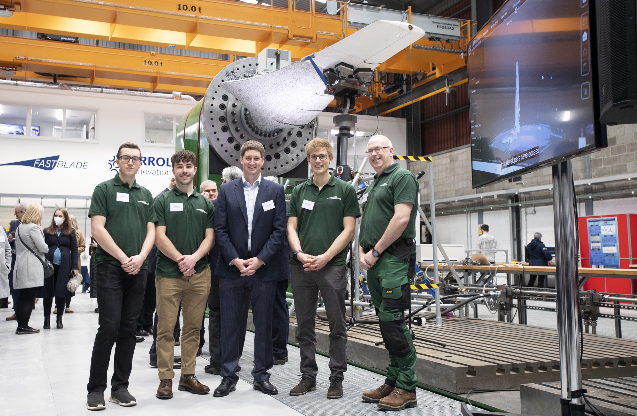 Dr Fergus Cuthill, FastBlade Facility Manager with students and colleagues