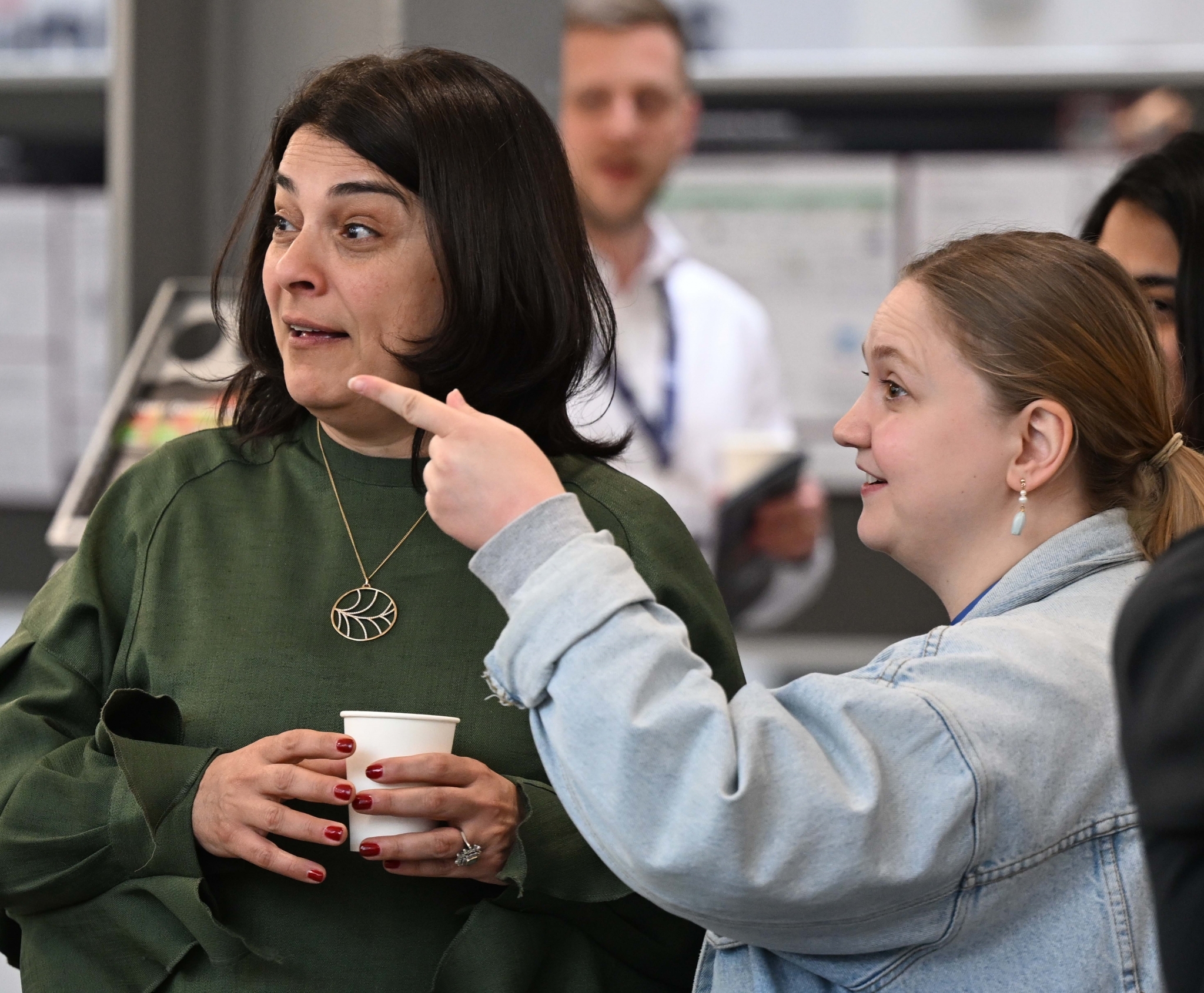 Professor Elham Kashefi and a Quantum delegate