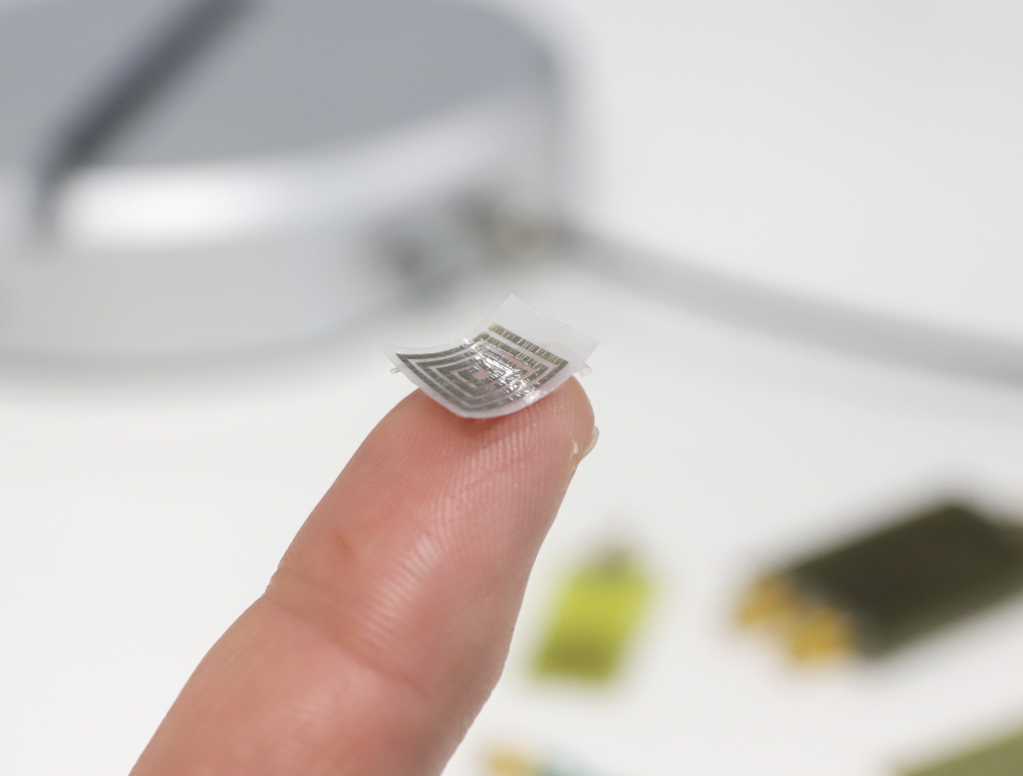 The ultra thin and flexible sensor